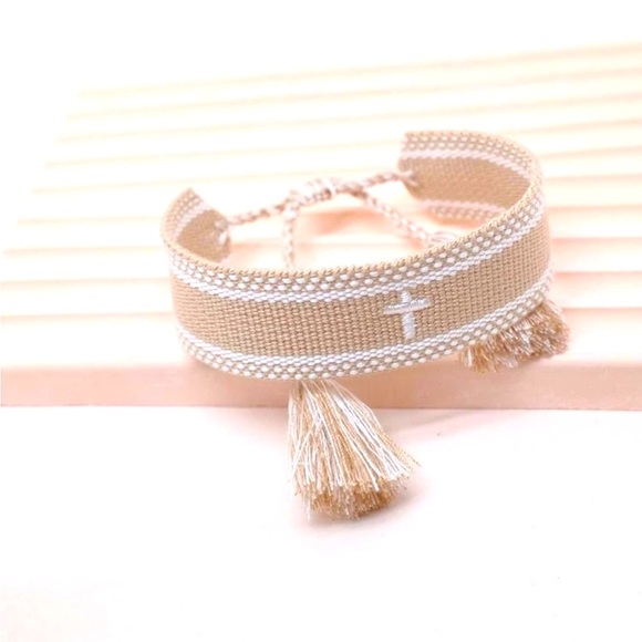 Jewelry - Brazalete en Tela ajustable